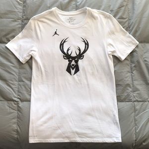 Nike Milwaukee Bucks Antetokounmpo T-shirt Size S